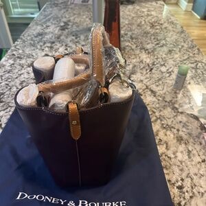 Dooney & Bourke Bag